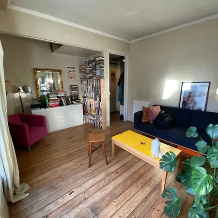 Apartment T2 Parisien Avec Balcon Paris