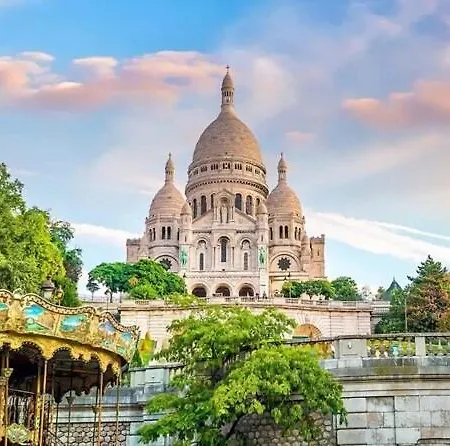 T2 Parisien Avec Balcon * Paris