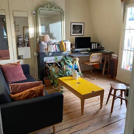 T2 Parisien Avec Balcon شقة